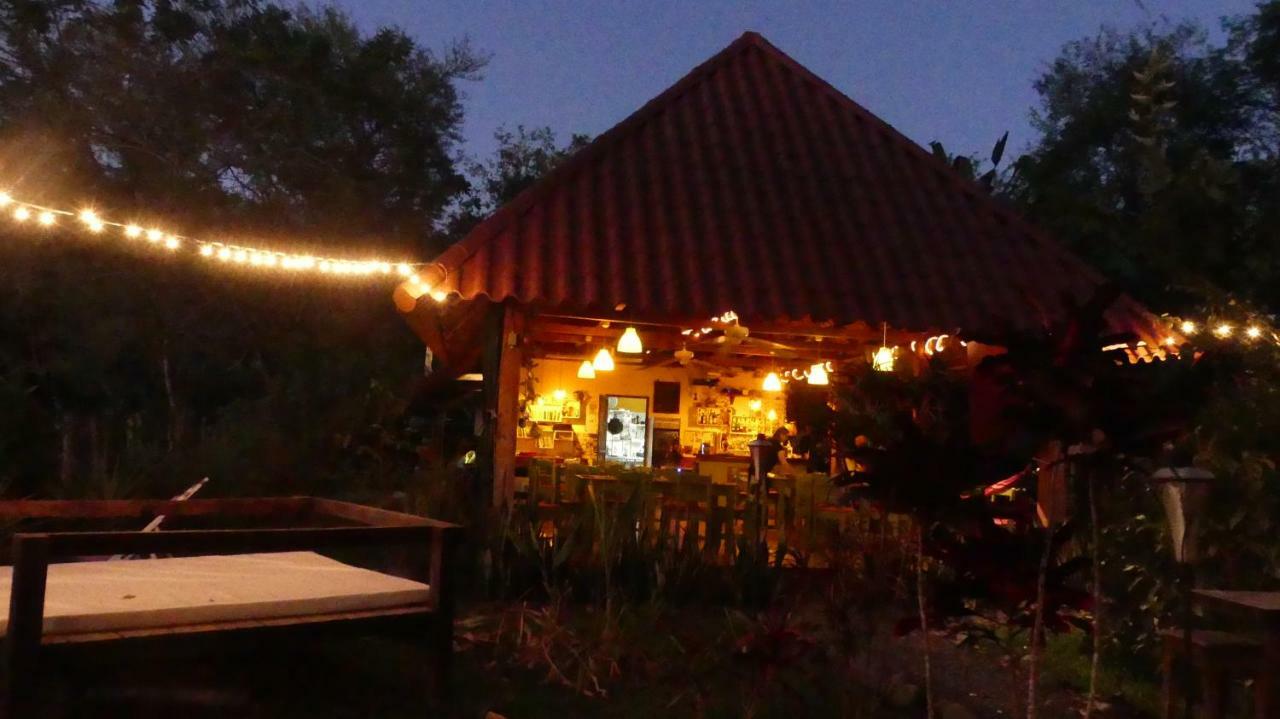 Naturalmente Boutique Bungalows Y Cocina Mediterranea Las Lajas  Exterior photo